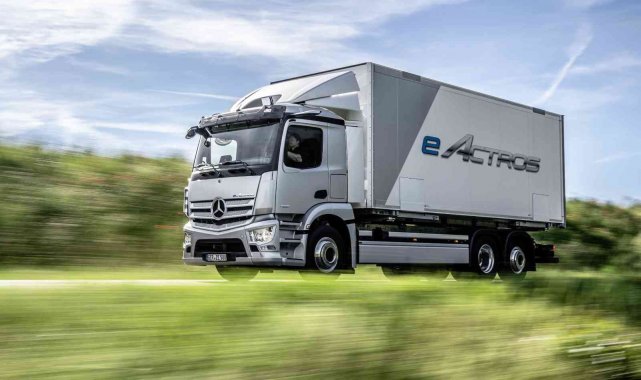 Elektrikli eActros'ta Mercedes-Benz Türk Kamyon AR-GE ekibi imzası