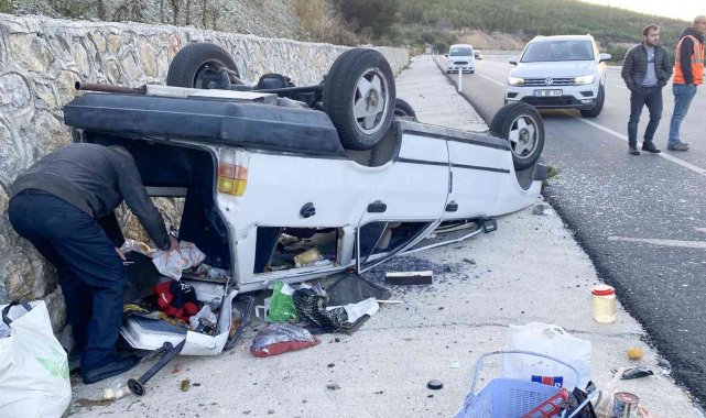 Emniyet kemeri hayat kurtardı: Hurdaya dönen araçtan burunları bile kanamadı