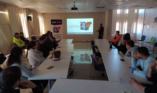 Emniyet personeline afet eğitimi