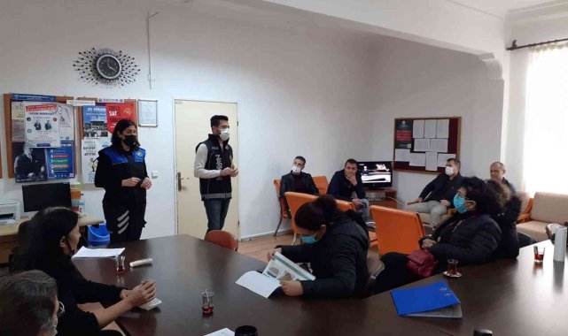En iyi narkotik polisi anne projesi kapsamında velilere narko rehber eğitimi veriliyor
