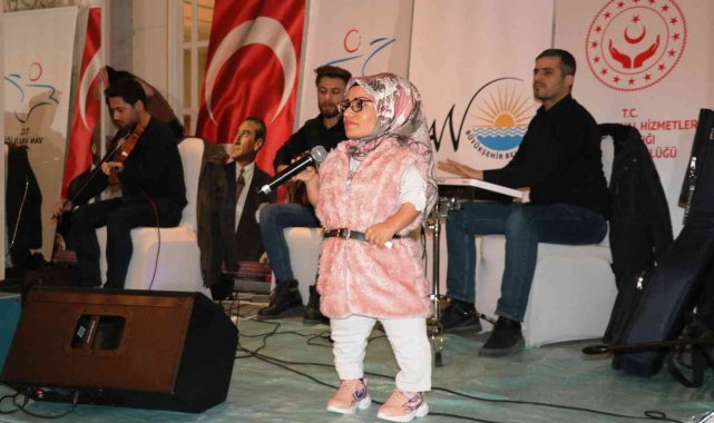 Engellilerin performansı izleyenleri büyüledi