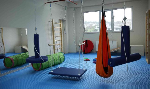 Engelsiz Yaşam Merkezi eğitimlerine başladı