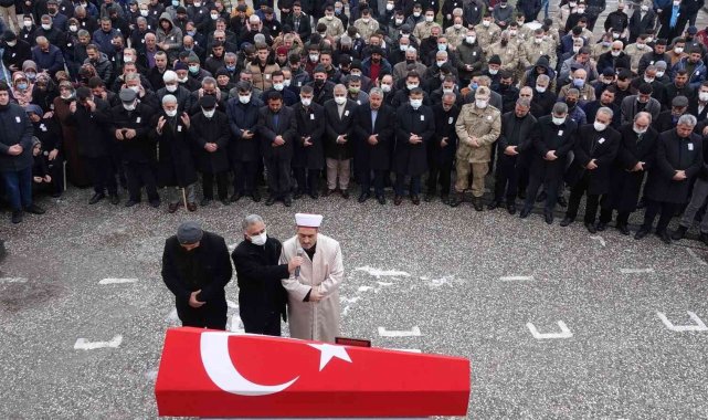 Ercişli uzman çavuş toprağa verildi