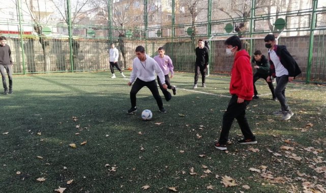 ERÜ Spor Bilimleri'nden 'Sağlık için hareket et' etkinliği