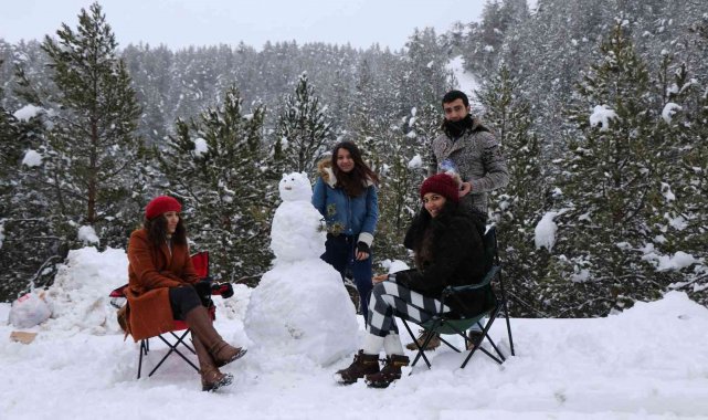 Erzincan'da kar ve tipiden 37 köy, 7 mezra yolu ulaşıma kapandı
