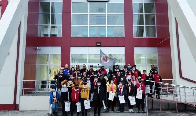 Erzincan'da minik izciler 112 Acil Çağrı Merkezini gezdi