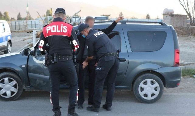 Erzincan'da polisin denetimleri sürüyor