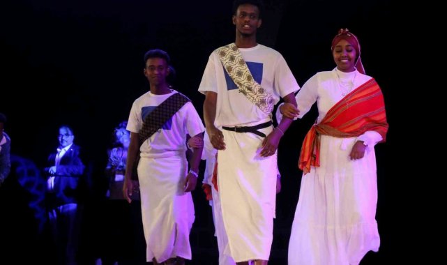 Erzincan'da "Uluslararası Göçmenler Günü" etkinliği renkli görüntülere sahne oldu