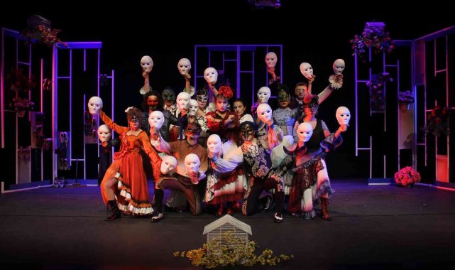 Erzurum Devlet Tiyatrosu "Eskicinin Tazesi" oyununu sahneliyor