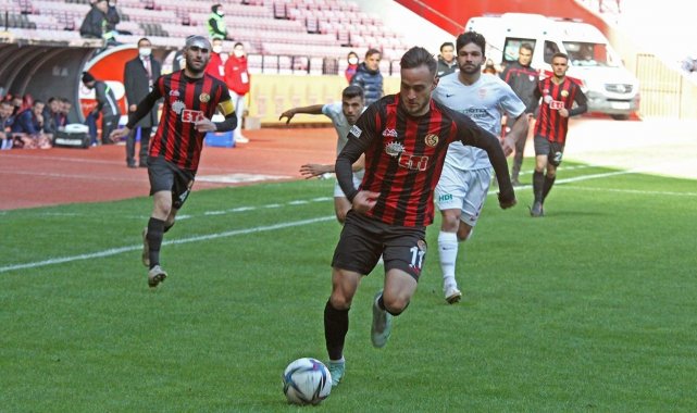 Es-Es ilk devrenin en az kazanan takımı oldu