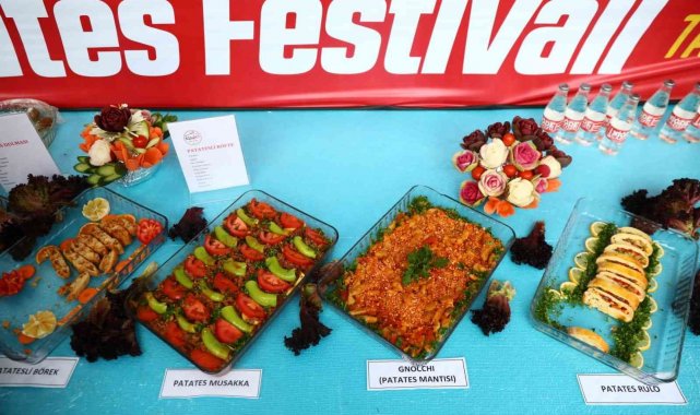 Esenler'de festivalde 10 ton patates tüketildi