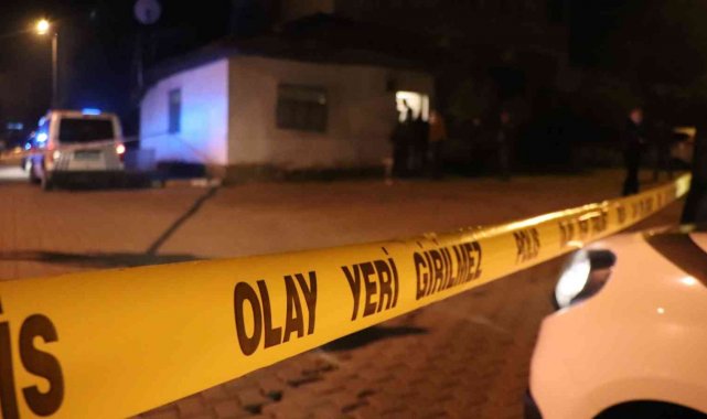 Eşinin geri gelmesi için kendini rehin aldığı pompalı tüfek boş çıktı