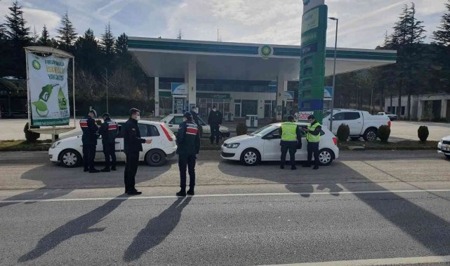 Eskişehir jandarmadan "Türkiye Huzur Güven Uygulaması" denetimleri