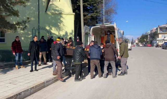Eskişehir'de kaçak içkiden zehirlenen kişi hayatını kaybetti
