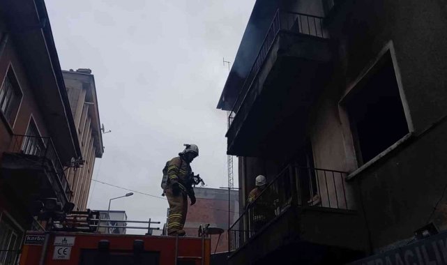 Evi yaktı, oturup bali çekti, itfaiyecileri görünce kayıplara karıştı