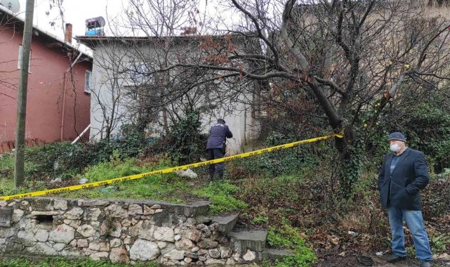 Evinde ölü bulundu