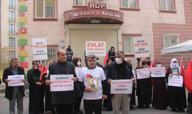 Evlat nöbetindeki ailelerden İnsan Hakları Günü'nde HDP'ye tepki