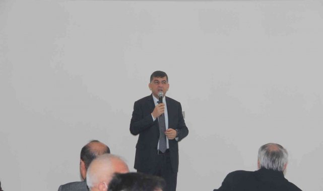 Fadıloğlu, spor muhabirleri ve yazarları ile buluştu