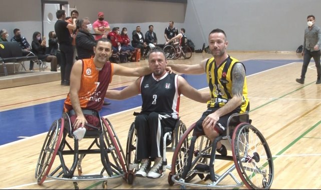 Fenerbahçe, Galatasaray ve Beşiktaş Dostluk Kupası'nda bir araya geldi