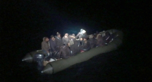 Fethiye açıklarında 32 düzensiz göçmen kurtarıldı.