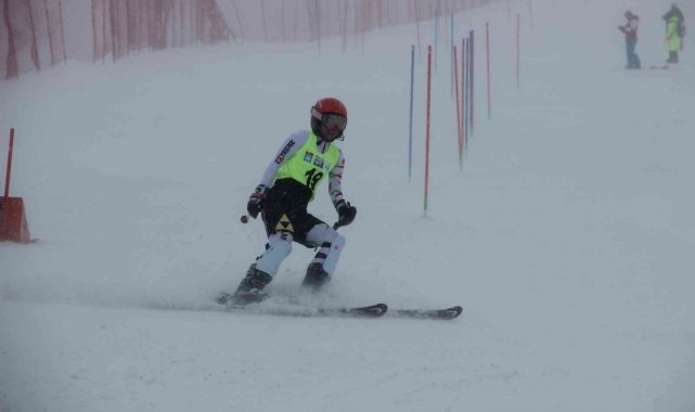 Fırtınada nefes kesen yarış