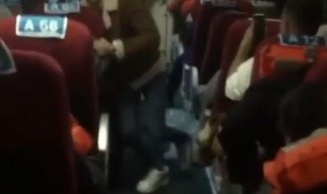 Fırtınaya denizin ortasında yakalandılar