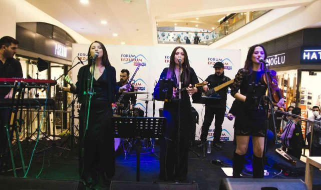 Forum Erzurum Outlet&#039;te SAMİDA rüzgarı esti