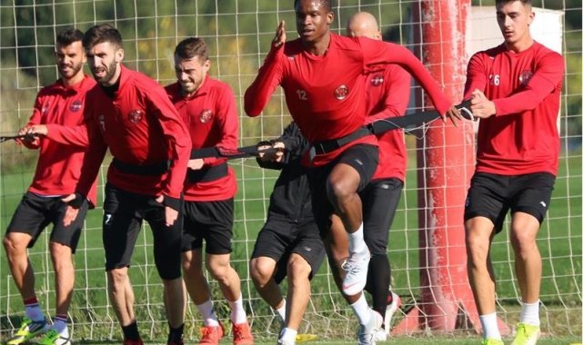 FT Antalyaspor ile Kayserispor 37. randevuda