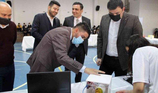 GAGİAD'dan "Genç Gaziantep Kodluyor" sergisi