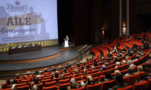 GAÜN'de aile sempozyumu gerçekleşti