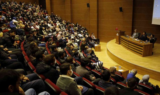 Gaziantep'te Sezai Karakoç anısına konferans