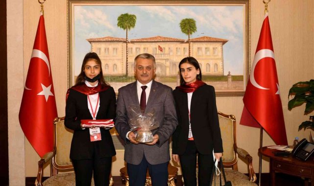 Gaziantep'ten Antalya'ya toprak ve bayrak