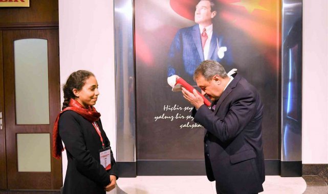 Gaziantep'ten yola Bayrak ve Toprak Kuva-yi Milliye Şehri Balıkesir'e ulaştı