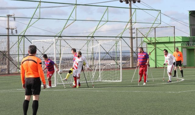 Gebze ampute ekibinden 3-1'lik galibiyet