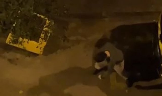 Gece yarısı kendi kendine boks maçı