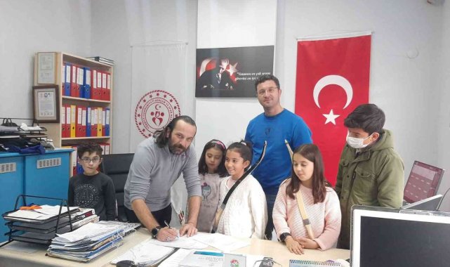 Gediz'de geleceğin okçuları yetişiyor