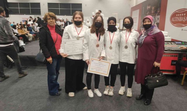 Geleceğin şefleri 3 gümüş, 1 bronz madalya ile döndü