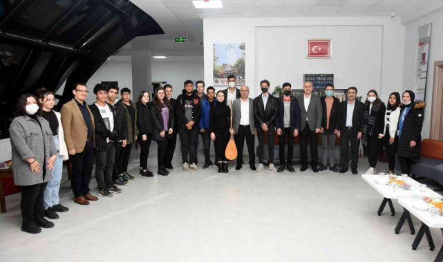 Gençler kitap fuarı istedi, Başkan Aydın sözünü verdi