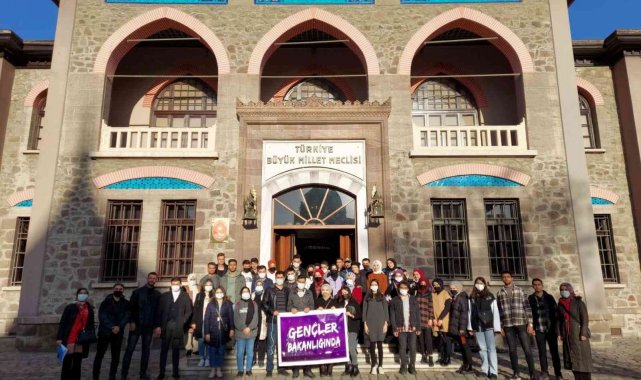 Gençler kültürel gezide