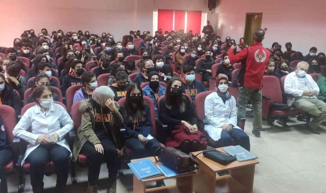 Gençlere polis tarafından eğitim