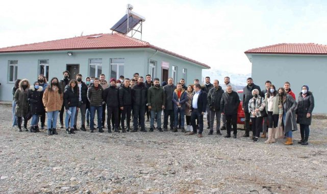 Giresun Üniversitesi öğrencileri Erzincan&#039;da bulunan kan analiz laboratuvarını inceledi
