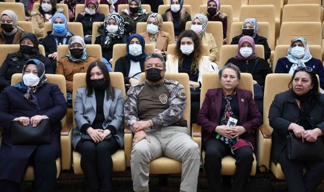 Girişimci kadınlara UYUMA ve KADES projeleri anlatıldı