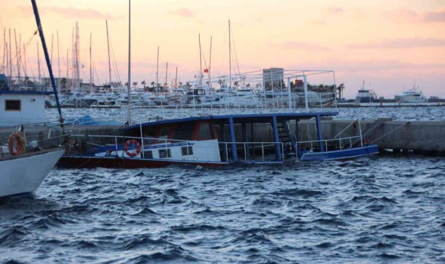 Göçmen kaçakçılığında kullanılan tekne battı