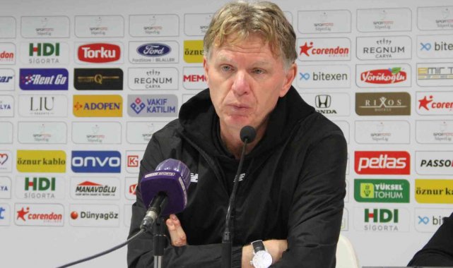 Groenendıjk: "Ölümüne defans yapıp 3 puanı getirmeliydik"