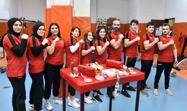 Gümüşhaneli sporcular dünyanın bileğini büküyor