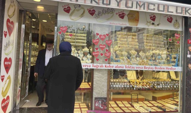 Güngören'de kuyumcu, silahlı soygunculara böyle direndi