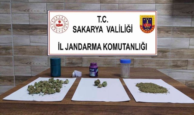 Gurbetçilerin kaçak soktuğu uyuşturucu, jandarma ekiplerince yakalandı