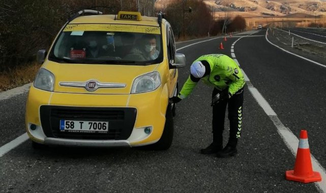 Gürün'de kış lastiği denetimleri sürüyor