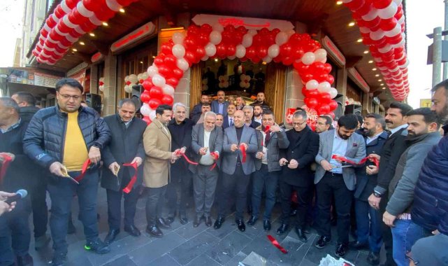 Hacıbaba Pastaneleri büyümeye devam ediyor 24&#039;üncü şubesini açtı