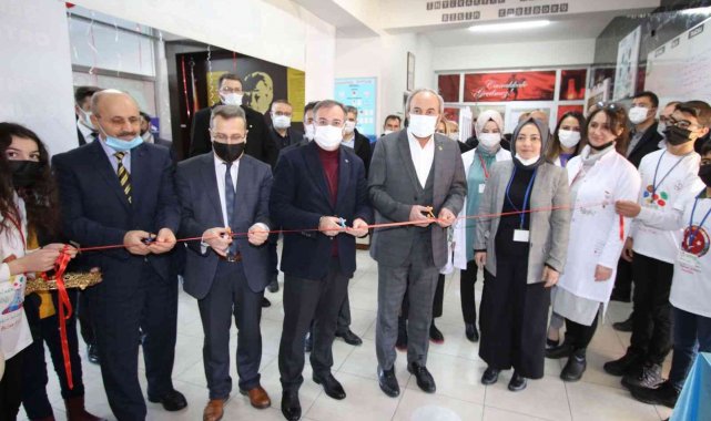 Hacılar'da TÜBİTAK Bilim Fuarı'na büyük ilgi